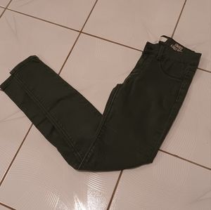 4/$60 Green Skinny Jeans - Size M